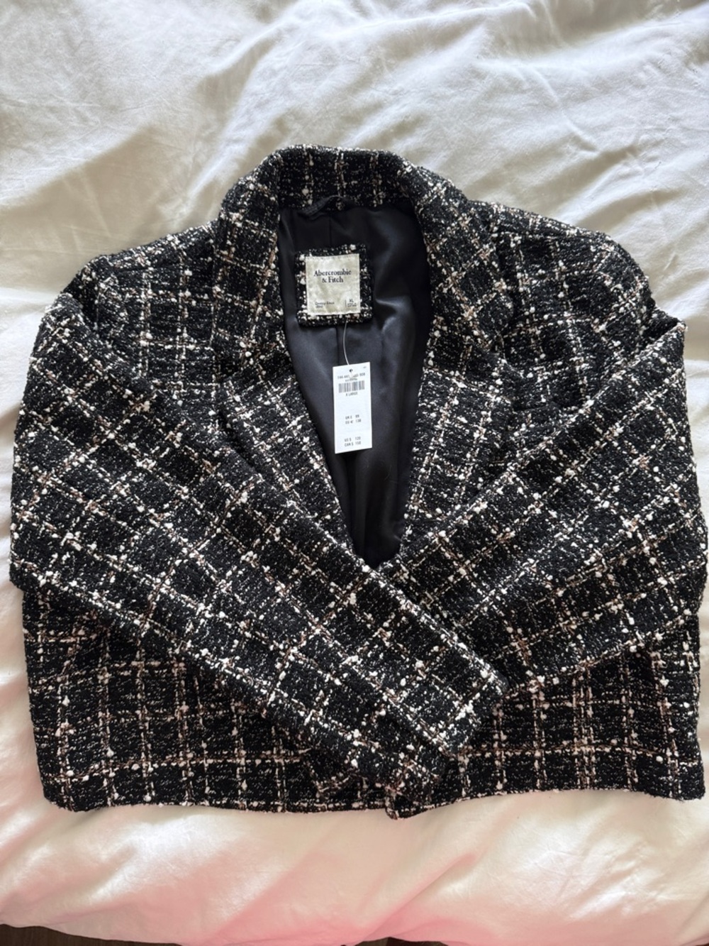 Abercrombie & Fitch Black and White Tweed Cropped Blazer
